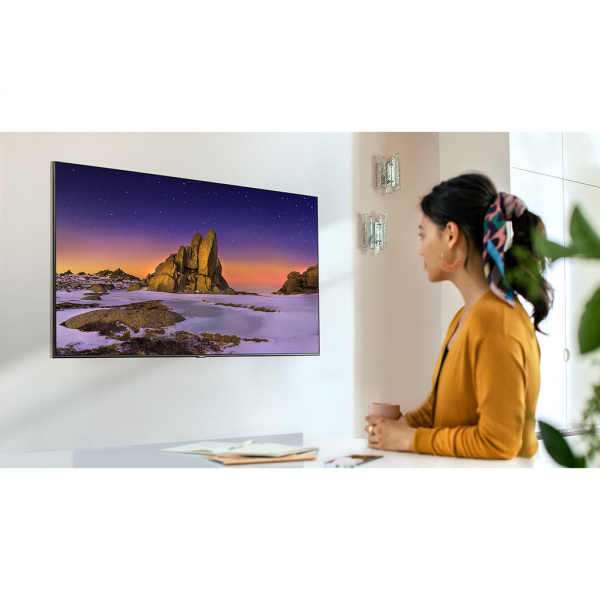 SAMSUNG QLED Q60T 4K Smart TV 43 Inch - QA43Q60TAKXXD (2020)